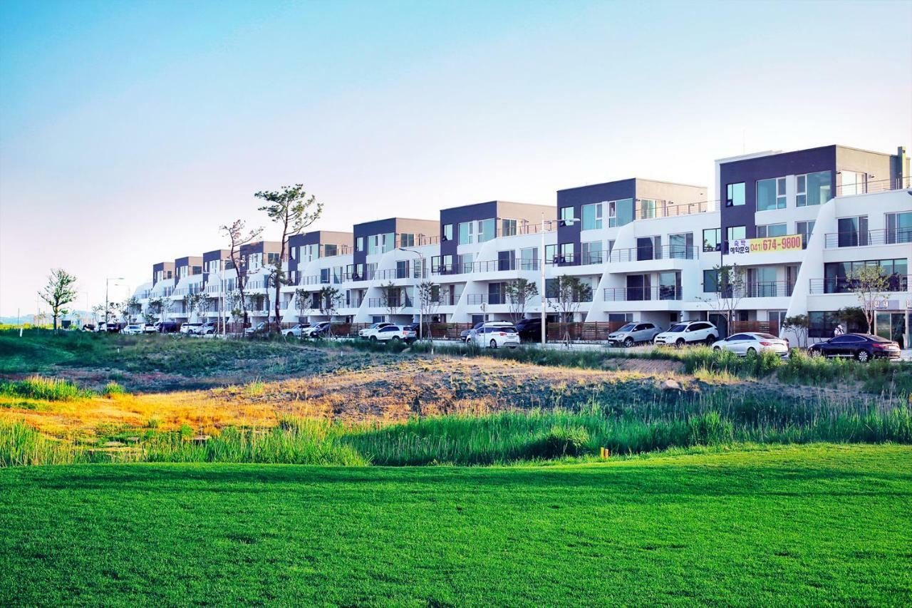 LaTierra Terrace Golf Village Taean Exterior foto